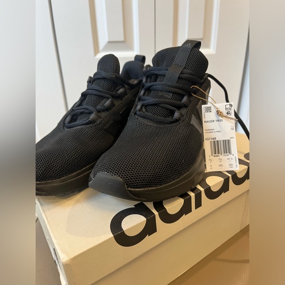 Women’s Black Adidas Size 9 - Picture 1 of 6